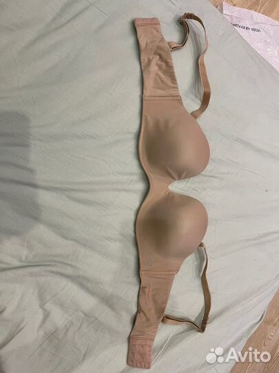 Женский лифчик