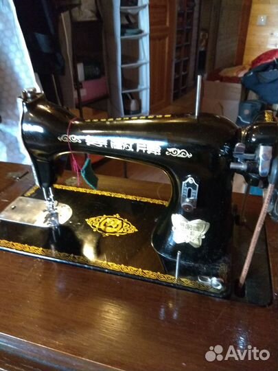 Швейная машина ножная Китайская (как Зингер)