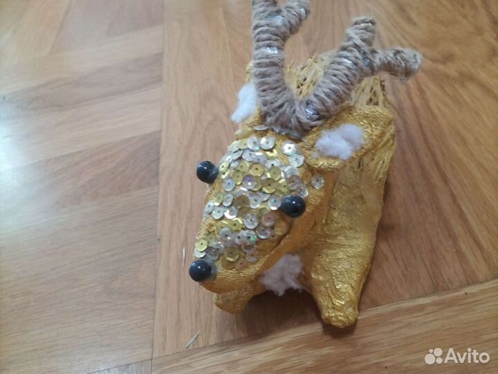 Новогодний олень