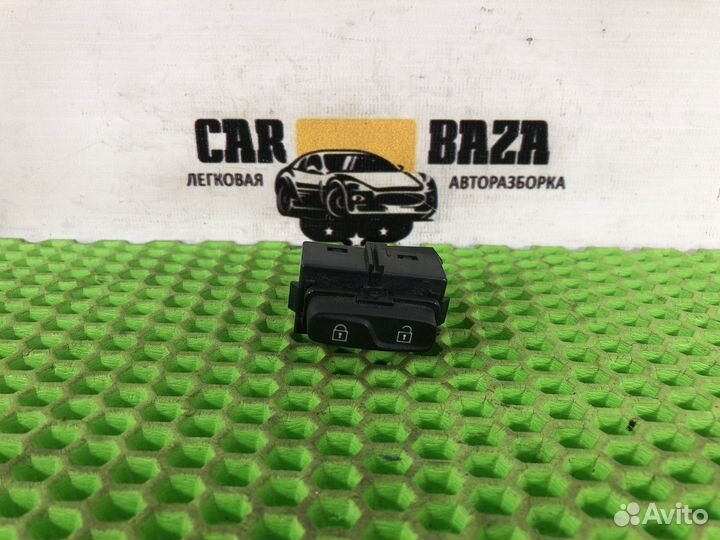 Кнопка центрального замка Volvo XC60