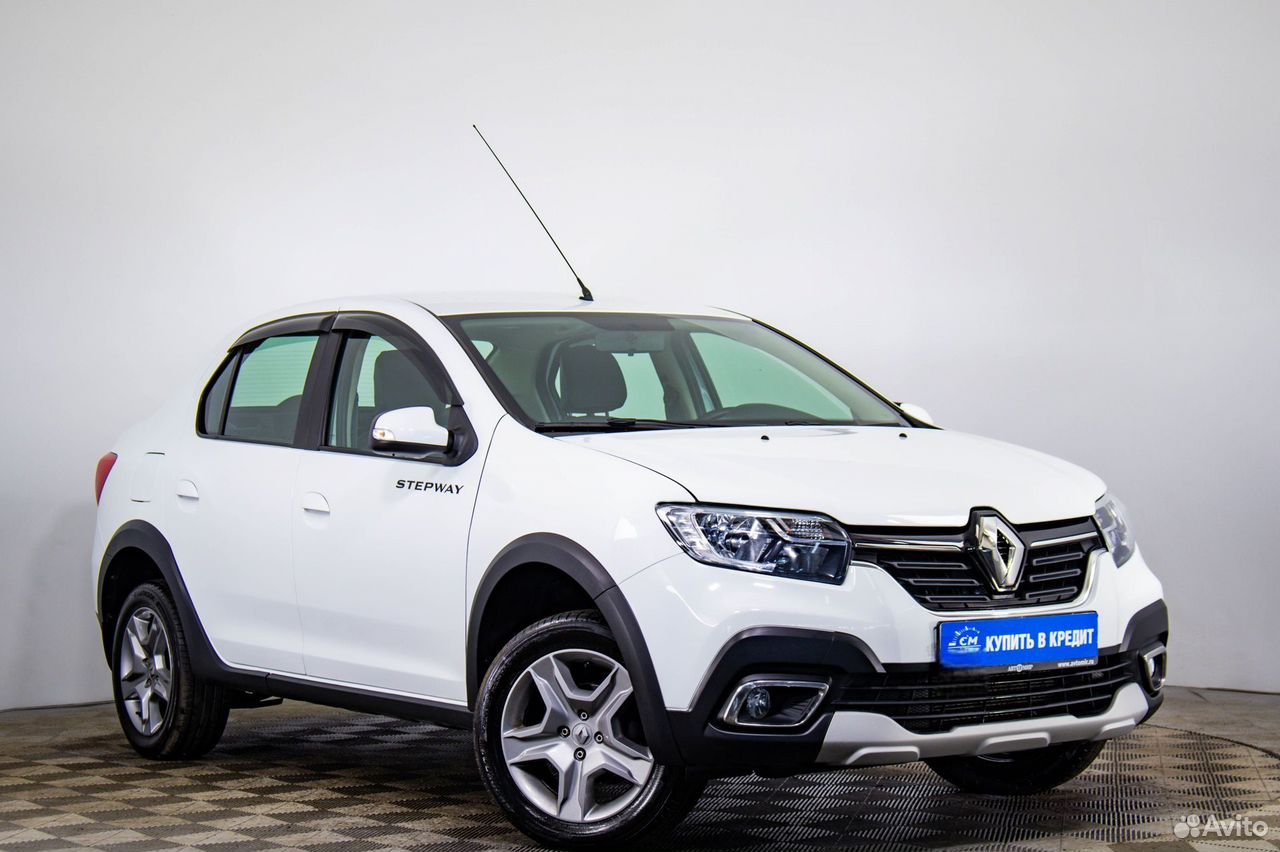 Renault Logan Stepway 1.6 CVT, 2022, 122 000 км