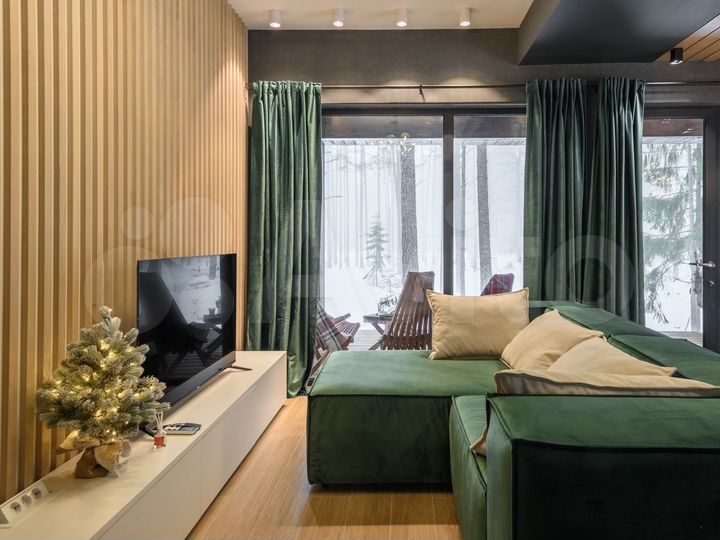 Дом 98 м² на участке 10 га