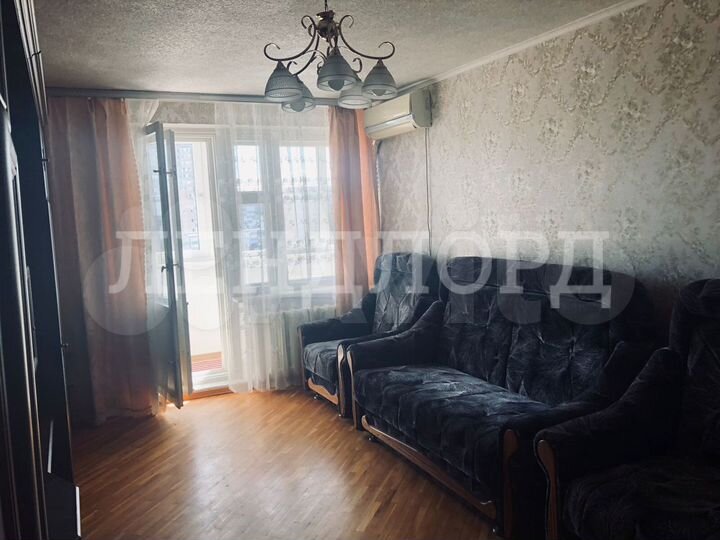 2-к. квартира, 56 м², 8/16 эт.