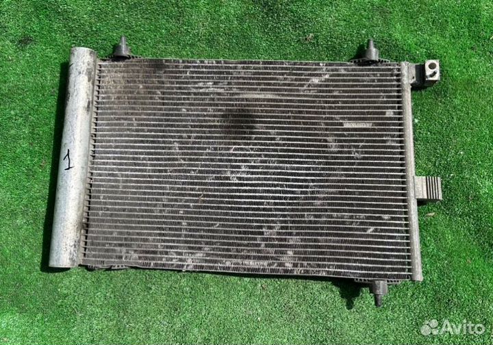 Радиатор кондиционера Peugeot 607 2.2 2002