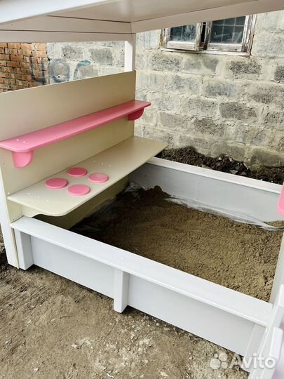 Детский домик на улицу. В наличии