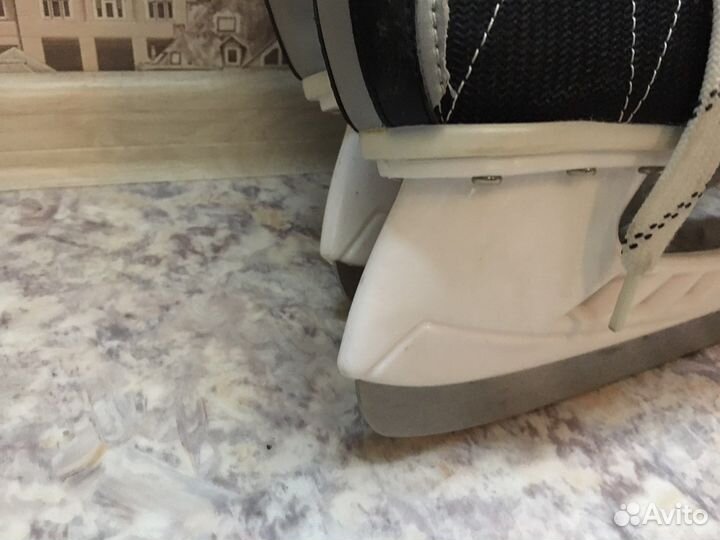 Коньки хоккейные 44 размер