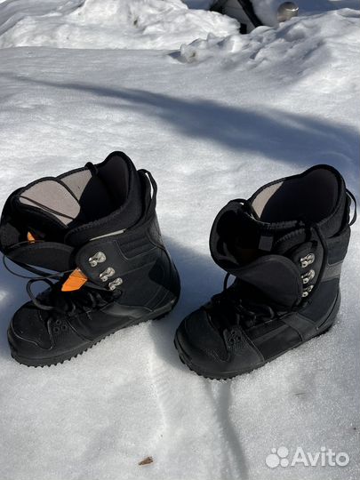 Сноубордические ботинки 43
