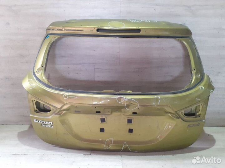Крышка багажника Suzuki