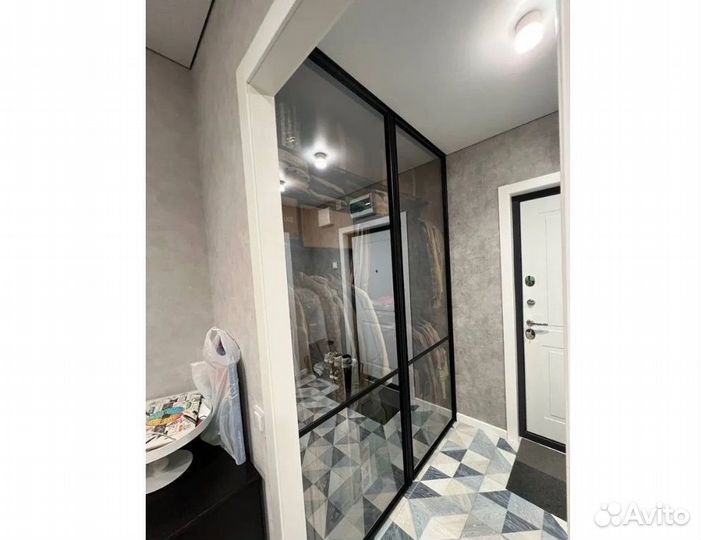 Двери купе в нишу