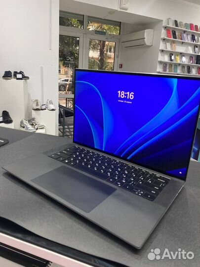 Dell xps 15 9500 (i7,32оп,1650ti maxQ)