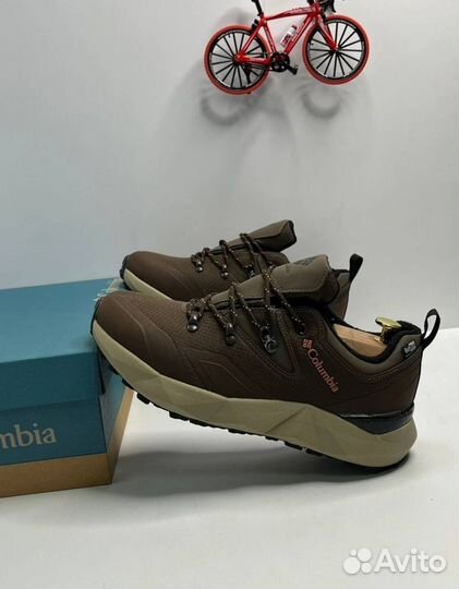 Кроссовки Columbia модные