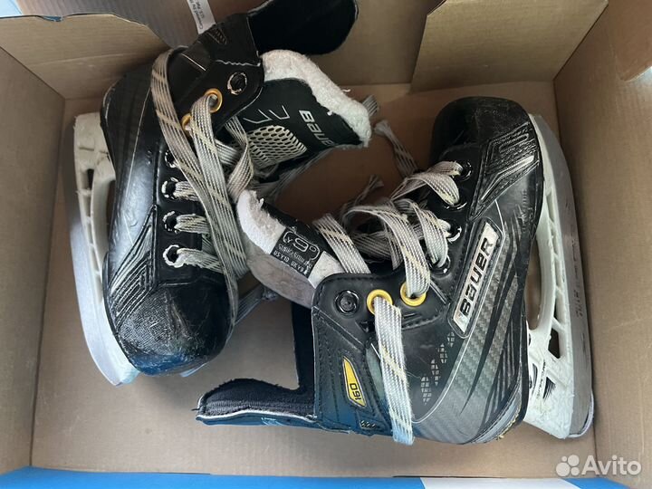 Хоккейные коньки bauer