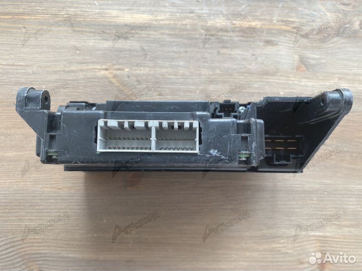 Блок управления печкой Nissan Bluebird Sylphy G10