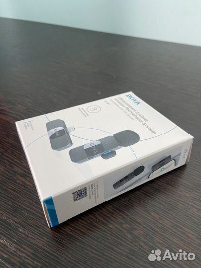 Петличный микрофон boya