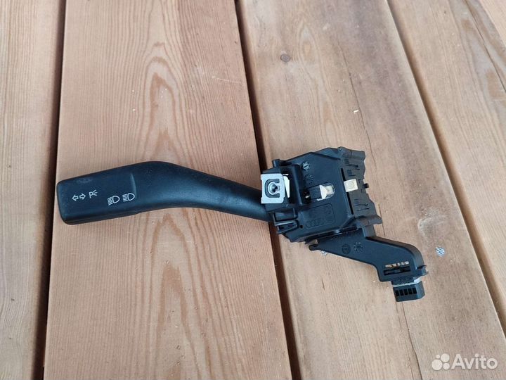 Переключатель подрулевой (стрекоза) Skoda