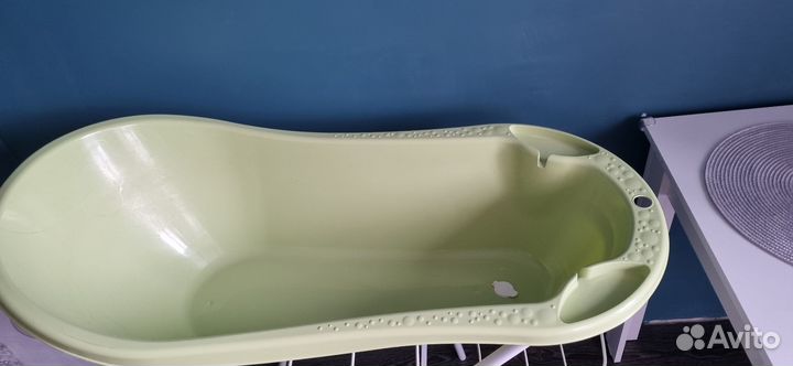 Ванночка для купания с подставкой