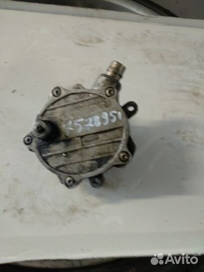 Вакуумный насос на E70N X5 35iX F10N 520d B47