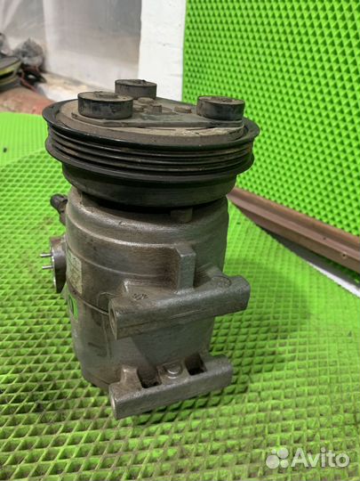 Компрессор кондиционера Hyundai Accent