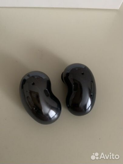 Беспроводные наушники samsung buds live