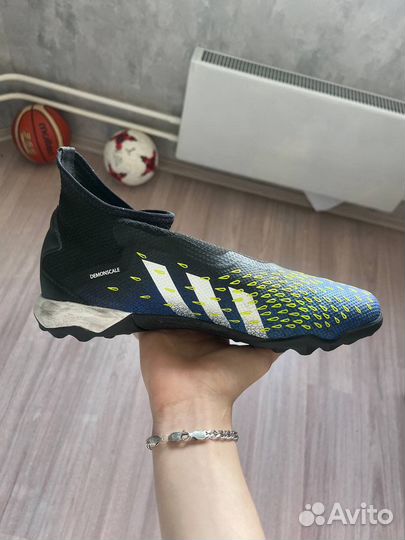 Adidas predator сороконожки