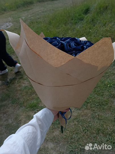 Букет цветов из атласных лент