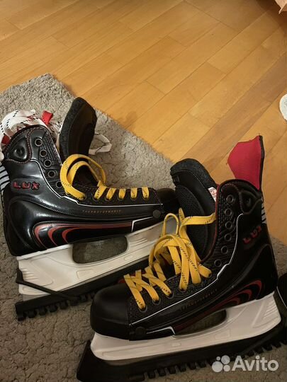 Коньки хоккейные V76 40размер