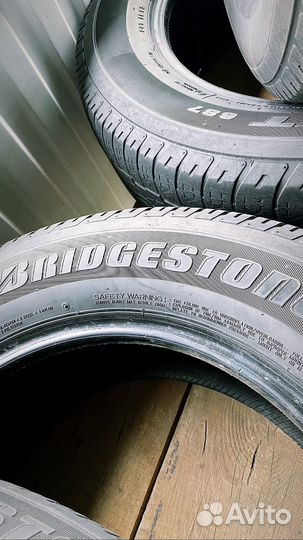 Bridgestone Dueler H/T 687 225/65 R17