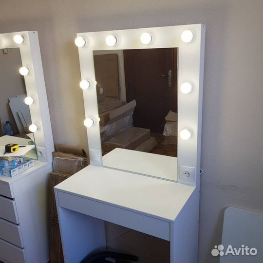 Гримерное зеркало под обычный стул