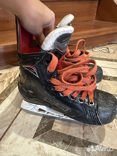 Хоккейные коньки bauer