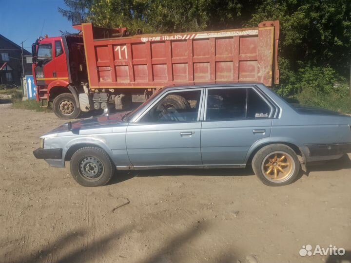 Toyota Corona, 1983