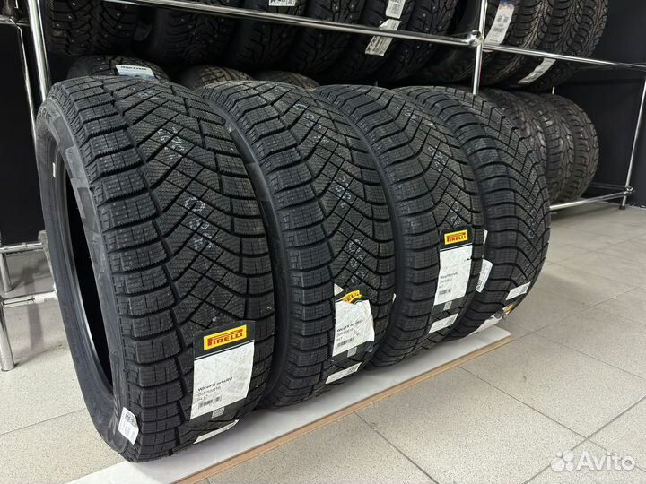 Pirelli Ice Zero FR 225/65 R17 128