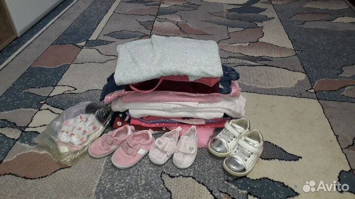 Пакет одежды для девочки 74-80