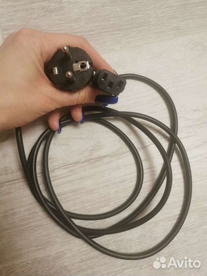 Кабель питания для компьютера
