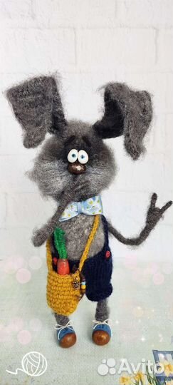 Вязаный кролик. Игрушки вязаные