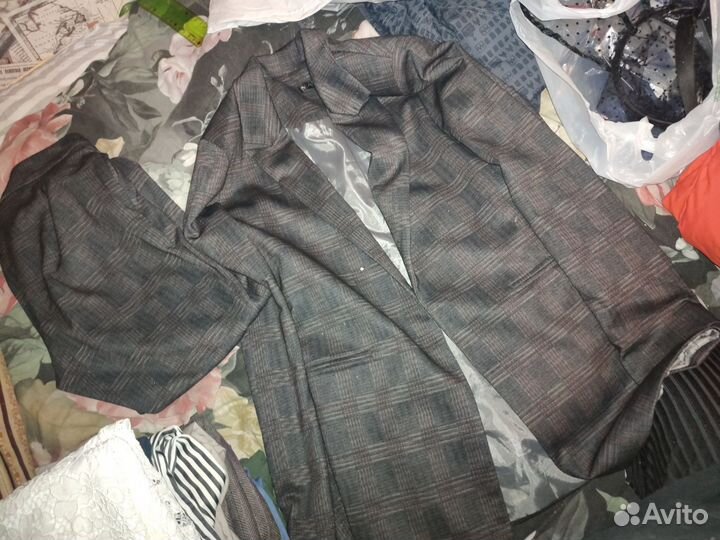 Пакет вещей на девушку 42р