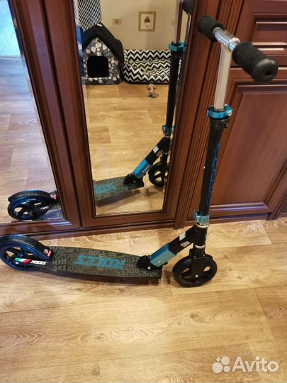 Самокат Roces