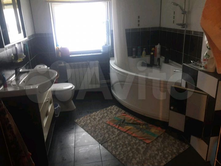 Дом 267 м² на участке 7 сот.