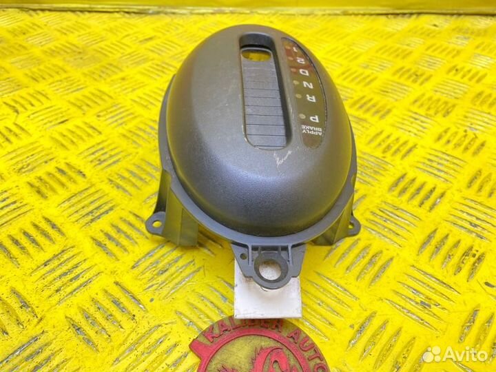 Накладка кулисы кпп Dodge Neon 2 2.0 ECB 2001