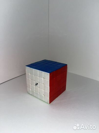 Головоломки (кубик рубика, мегаминкс, скваер и тд)