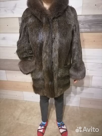 Шуба нутрия с капюшоном