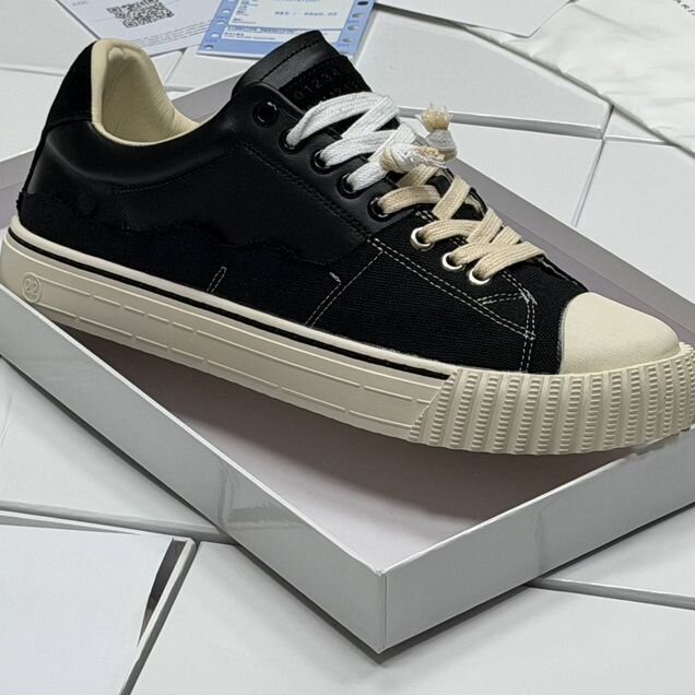 Maison Margiela Evolution Black