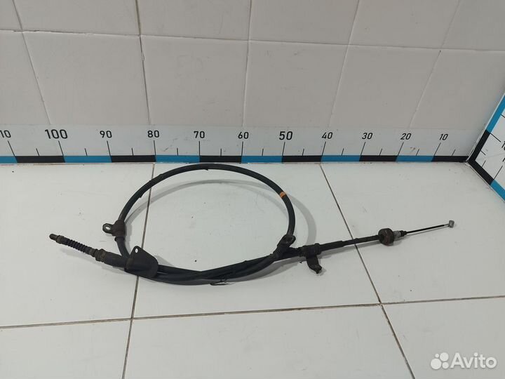 Трос стояночного тормоза левый IX35/tucson (2010)