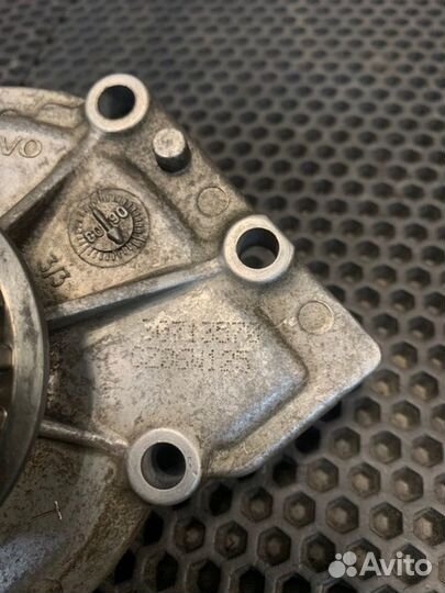 Помпа Volvo Xc90 1 рест B5254T2 2007