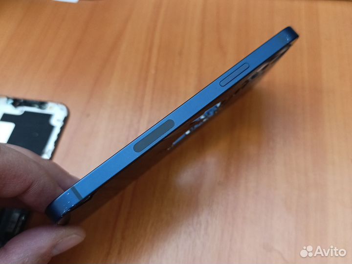 Экран и рамка на iPhone 12