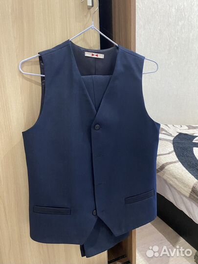 Продам школьный костюм baloven на мальчика