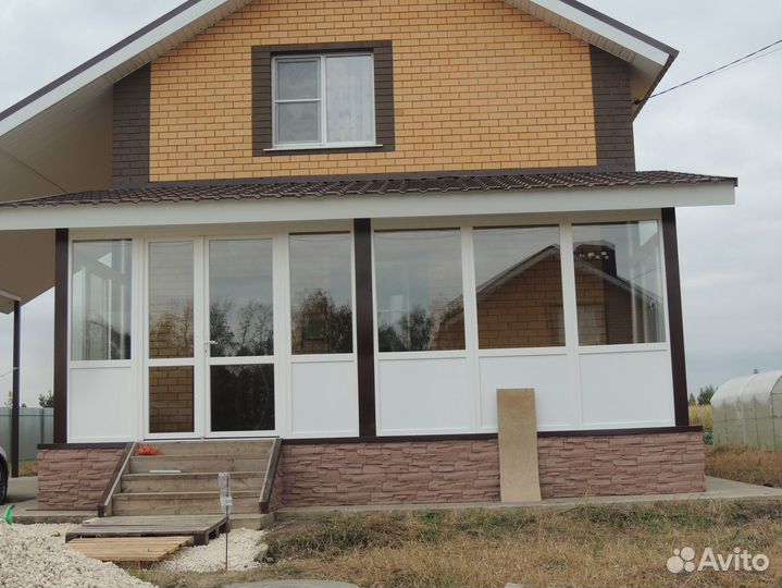 Остекление веранды под заказ