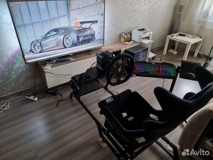 Кокпит для симрейсинга