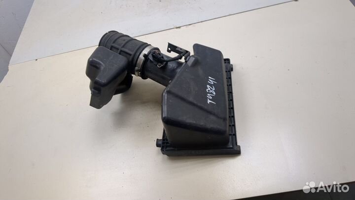 Корпус воздушного фильтра Nissan Murano, 2005