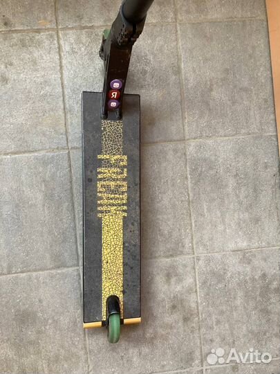 Трюковой самокат tech team freak