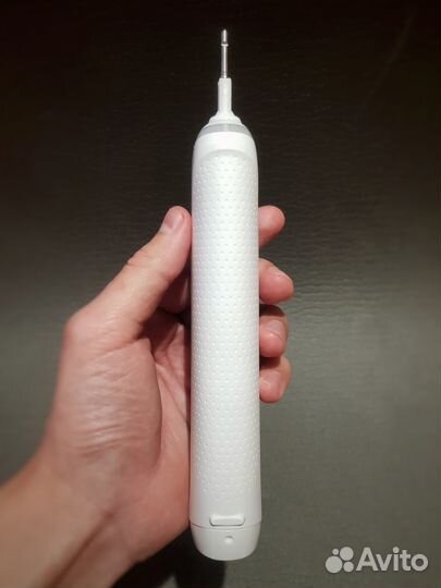 Электрическая зубная щетка Oral-B 6000N (Новая)